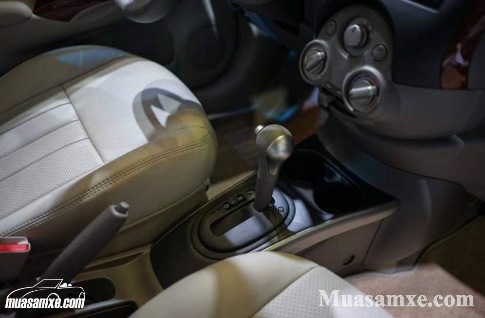 Đánh giá Nissan Sunny 2017 về nội thất và trang bị động cơ