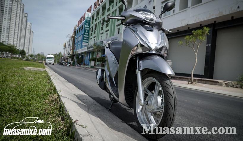 Cảm nhận Honda SH150i trên đường phố Sài Gòn với phiên bản 2017 7