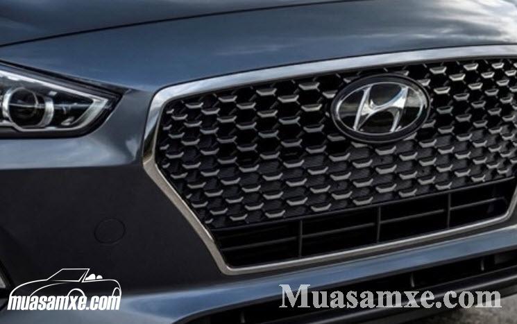 Hyundai Elantra GT 2018 lộ diện những hình ảnh đầu tiên 1