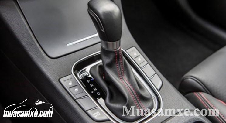 Hyundai Elantra GT 2018 lộ diện những hình ảnh đầu tiên 2