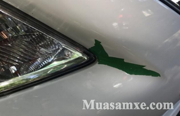 Khách hàng mua xe Nissan Sunny tại đại lý bức xúc vì nghi ngờ mua nhầm xe taxi