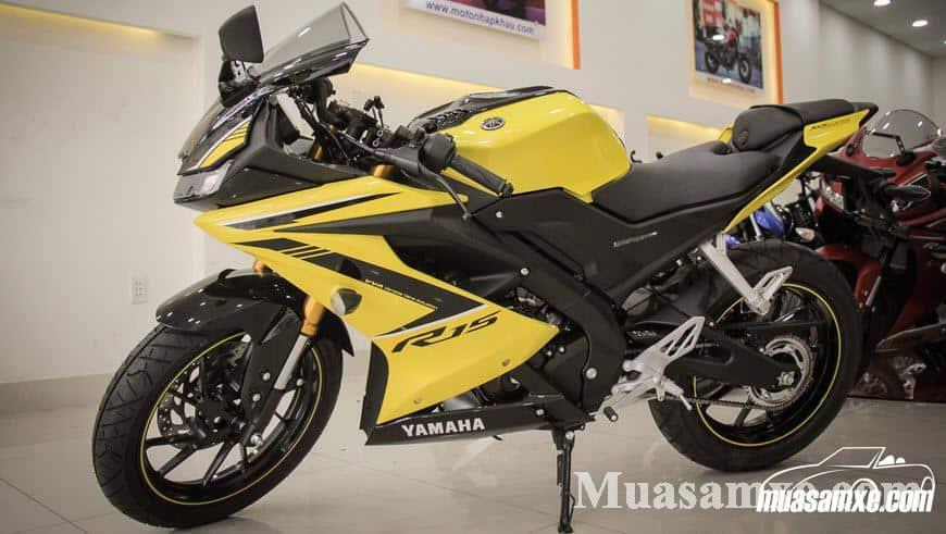 Ảnh chi tiết Yamaha YZF-R15 màu vàng giá 78 triệu tại Việt NamẢnh chi tiết Yamaha YZF-R15 màu vàng giá 78 triệu tại Việt Nam 8