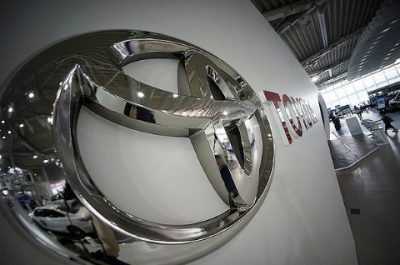 Toyota triệu hồi hơn 3 triệu xe do lỗi túi khí và kiểm soát khí thải