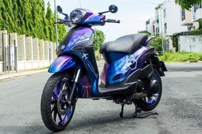 Piaggio Liberty độ với nước sơn đổi từ xanh sang tím cực chất