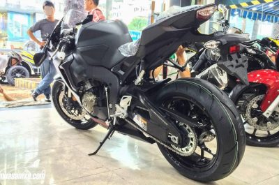 Đánh giá xe Honda CBR1000RR 2017 Fireblade đầu tiên về Việt Nam
