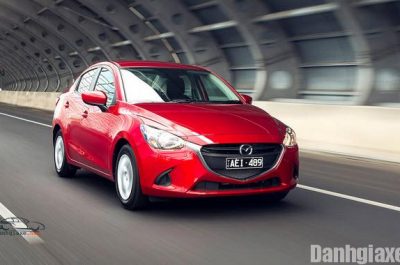 Đánh giá xe Mazda 2 2016, nên mua Mazda2 2016 sedan hay hatchback?