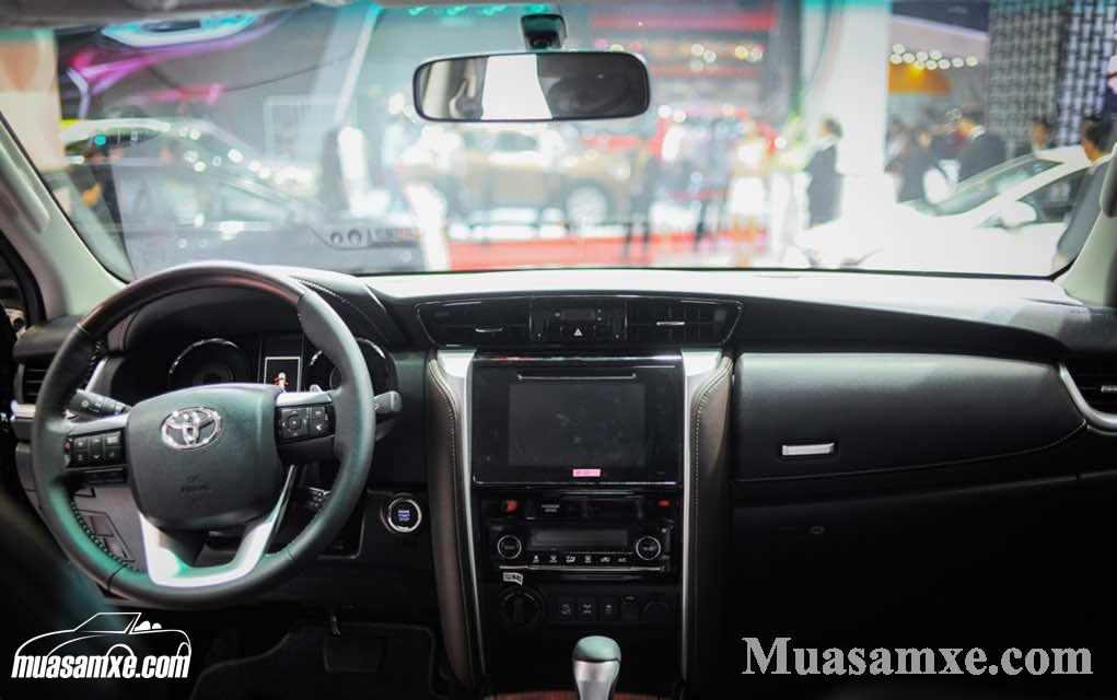 Đánh giá xe Toyota Fortuner 2017 về thiết kế nội thất và trang bị an toàn