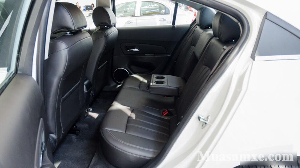 chevrolet-cruze-2017-17