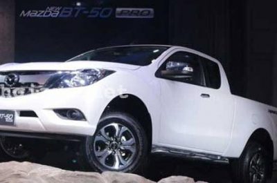 Đánh giá xe Mazda BT-50 2017 từ hình ảnh đến thiết kế vận hành