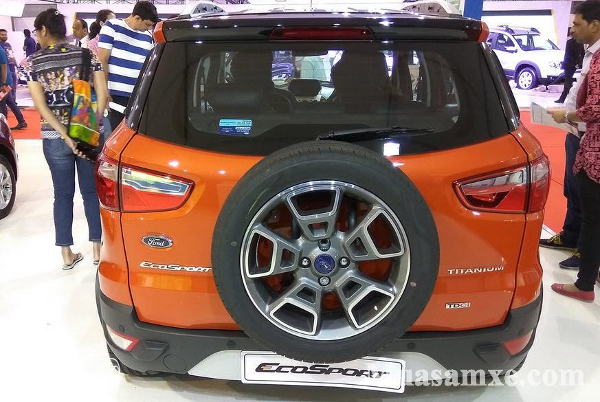 Ảnh thực tế chi tiết Ford EcoSport phiên bản cao cấp tại Ấn Độ 6