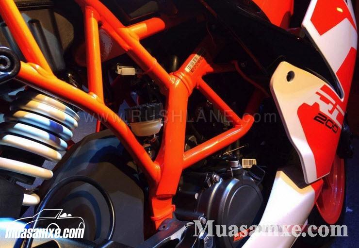 Đánh giá xe KTM RC200 2017 về hình ảnh, thiết kế vận hành & giá bán 14