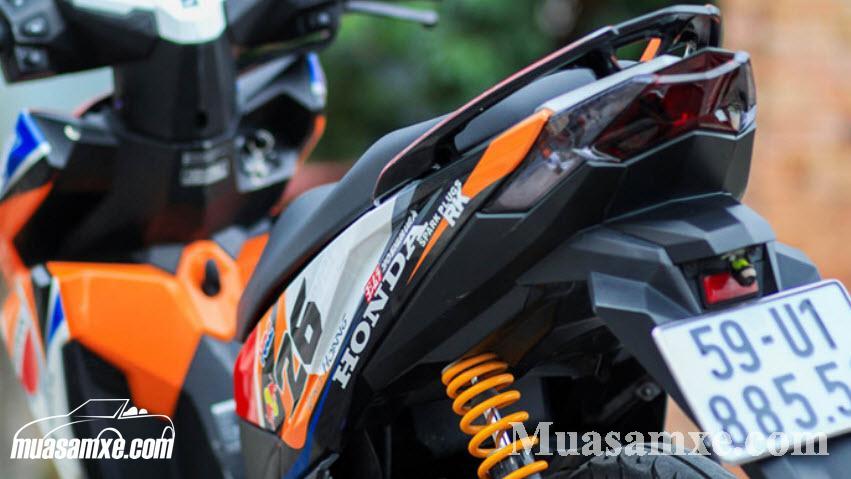 ngam-honda-click-125i-phong-cach-repsol-honda-team-cuc-chat 14