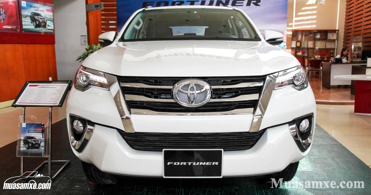 Đánh giá xe Toyota Fortuner 2017 bản V 4x4 AT giá 1,3 tỷ đồng
