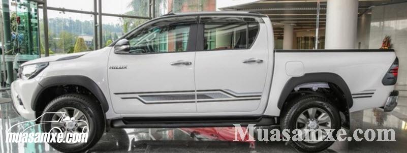 Toyota Hilux 2017 bản đặc biệt Limited Edition có gì mới để đấu với Ford Ranger? 2