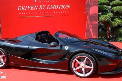 Siêu xe Ferrari LaFerrari Aperta 70 giá 5,768 triệu USD chính thức ra mắt