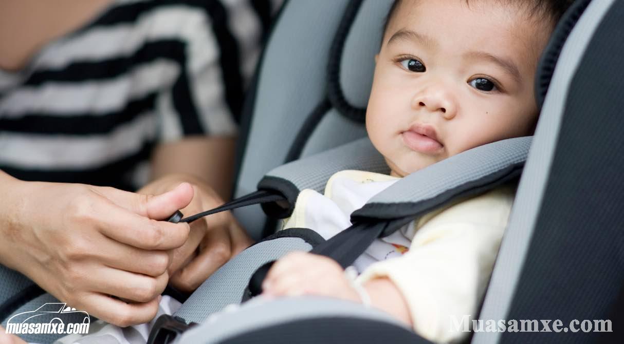 10 quy tắc giữ an toàn cho bé trên xe hơi đặc biệt quan trọng