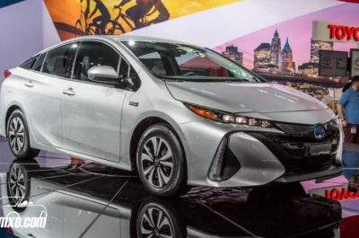 Đánh giá ưu nhược điểm Toyota Prius 2017 cùng giá bán mới nhất tại Việt Nam