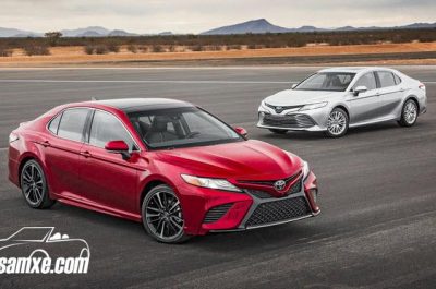 Toyota Camry Hybrid 2018 giá bao nhiêu? Thiết kế nội ngoại thất có gì mới?