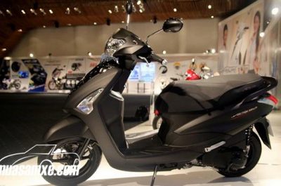 Yamaha Acruzo 2017 giá 35 triệu tại đại lý: Liệu có đấu nổi Honda Lead?