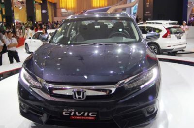 Doanh số Honda Civic tháng 8 bất ngờ đạt 122 xe nhờ chính sách giảm giá, ưu đãi