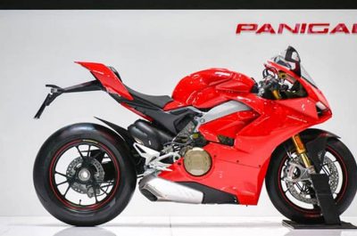Đánh giá ưu nhược điểm Ducati Panigale V4 2018 thế hệ mới vừa ra mắt