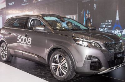 Ảnh chi tiết nội ngoại thất Peugeot 5008 2018 giá 1,349 tỷ tại Việt Nam