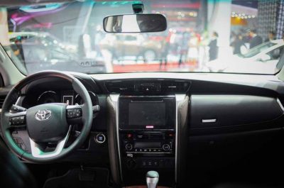 Đánh giá nội thất Toyota Fortuner 2018 kèm giá bán mới nhất