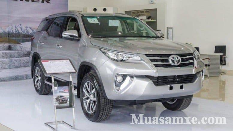 Toyota Fortuner 2018 bị "hét giá" tăng 200 triệu vì không còn hàng