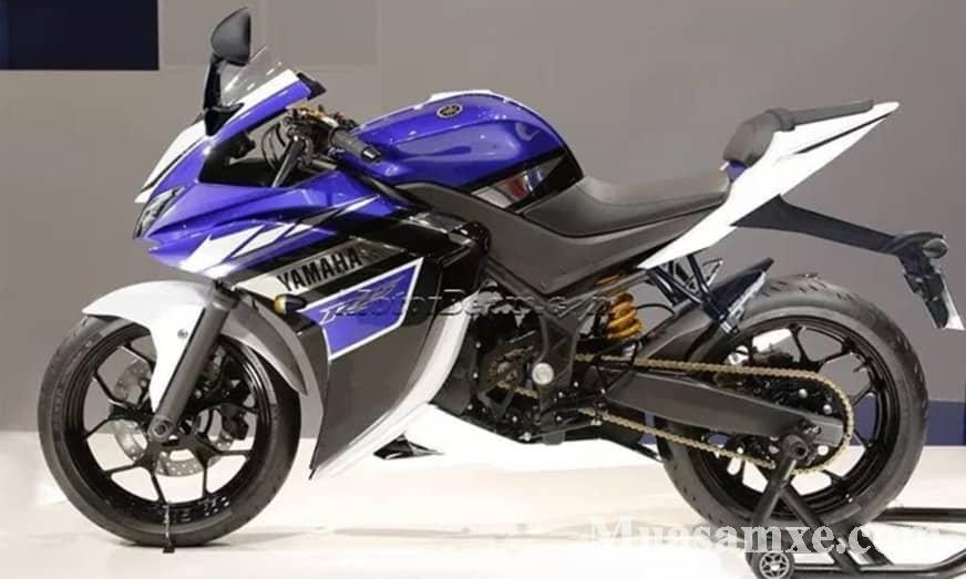 Siêu mô tô Yamaha R15 2018 bất ngờ giảm giá cực mạnh tại Việt Nam