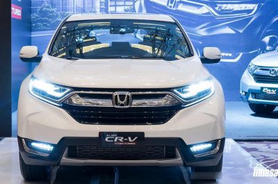 Có nên mua Honda CR-V 2018 khi giá đại lý quá cao?