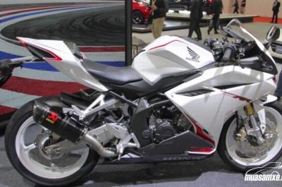 Honda CBR250RR 2018 trắng ngọc trai giá bao nhiêu?