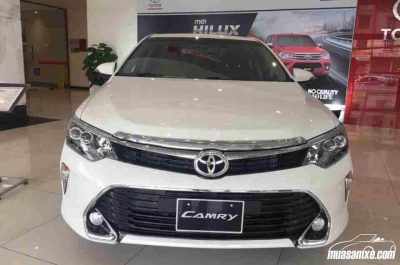 Toyota Camry 2018 thêm màu trắng và giá bán tăng nhẹ