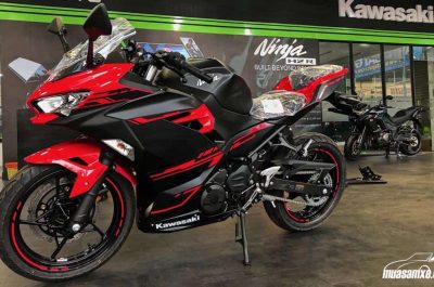 Bảng giá xe Kawasaki tháng 10 2018: Ninja 250 ABS chốt giá 133 triệu đồng!
