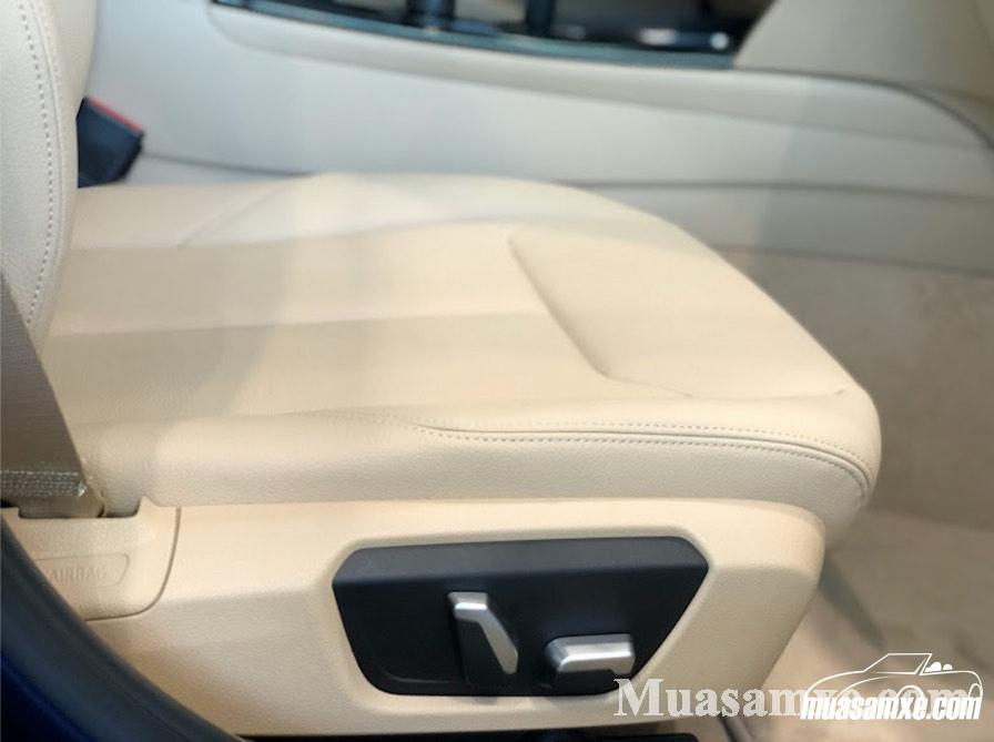 Ghế chỉnh điện trên BMW 320i 2019