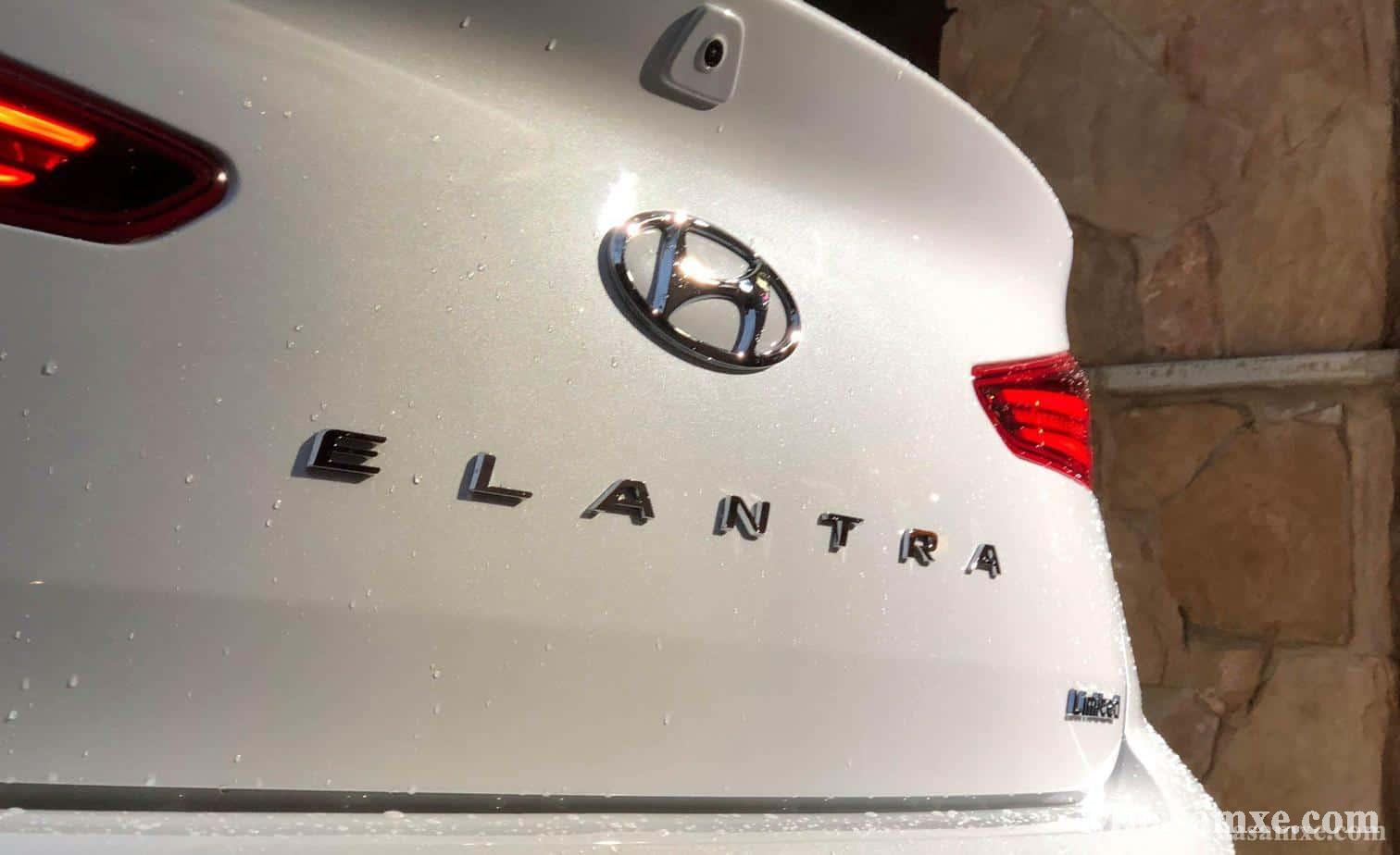 Hyundai Elantra, Sedan, phân khúc C, Hyundai Elantra 2018, Hyundai Elantra 2019, Hyundai, Elantra 2019, 2019 Hyundai Elantra