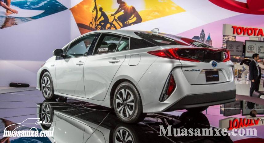 Đánh giá xe Toyota Prius 2017 về hình ảnh nội ngoại thất, giá bán & thông số kỹ thuật 4