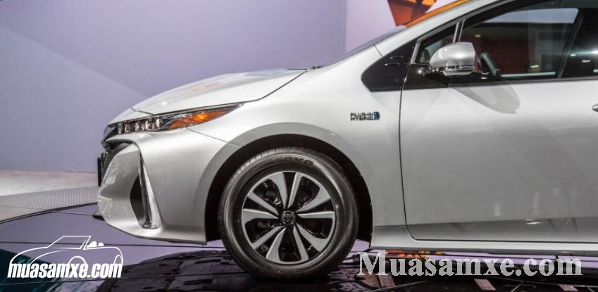 Đánh giá xe Toyota Prius 2017 về hình ảnh nội ngoại thất, giá bán & thông số kỹ thuật 8