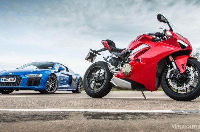 Ducati Superbike 2019 và Audi R8 V10: Cuộc đối đầu của những “vua tốc độ”