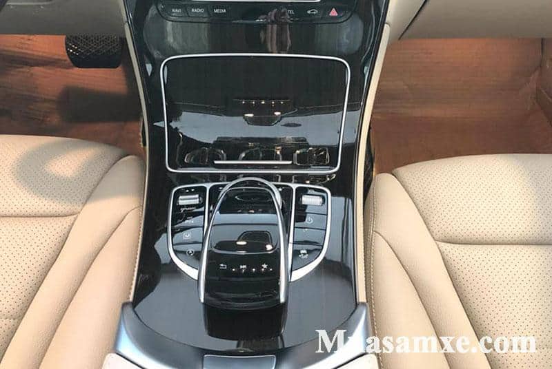 Cụm điều khiển trung tâm Mercedes GLC 200 2019