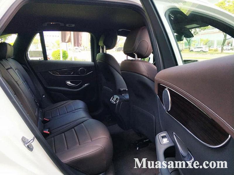 Hàng ghế sau Mercedes GLC 200 2019