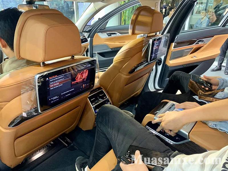 Không gian nội thất bên trong 740Li rộng rãi thoải mái
