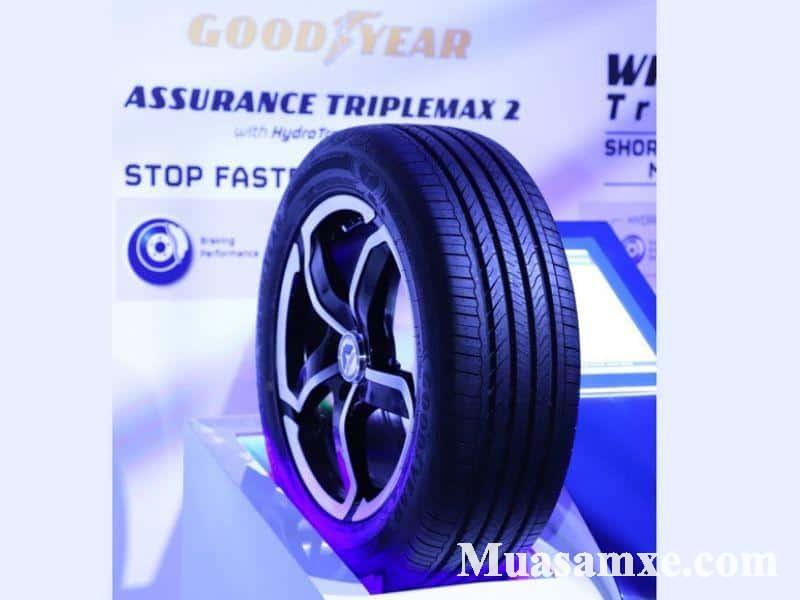 Lốp xe ô tô Goodyear Assurance TripleMax
