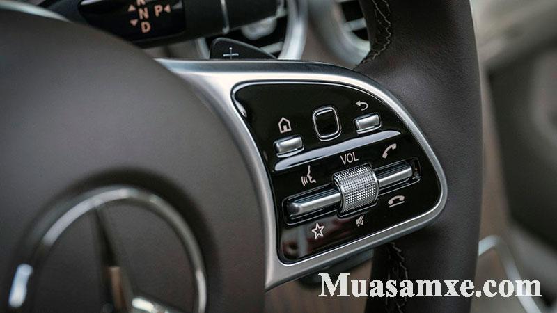 Thiết kế các nút bấm trên vô lăng mới Mercedes GLC 300 2020