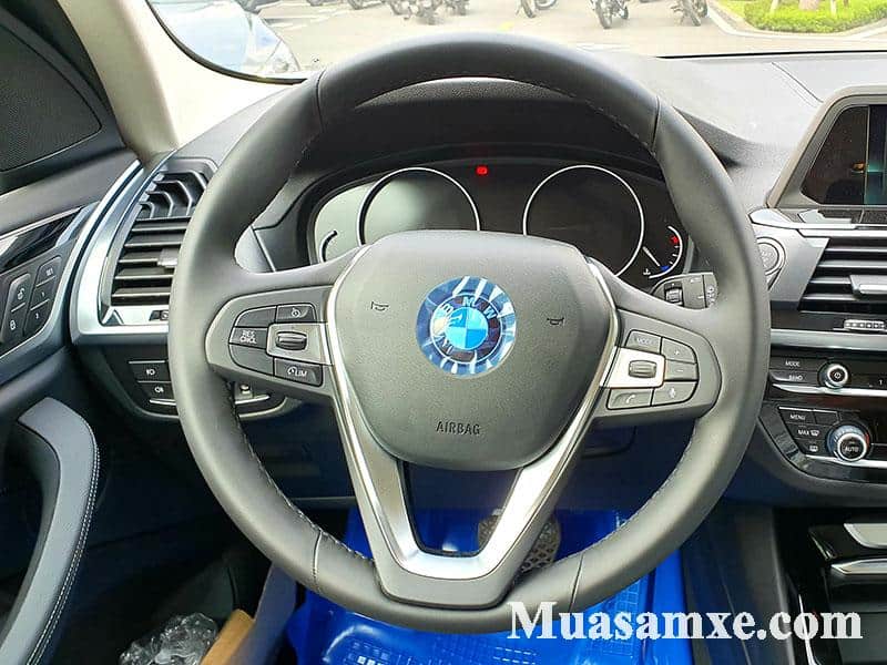 Vô lăng BMW X3 xDrive20i 2020