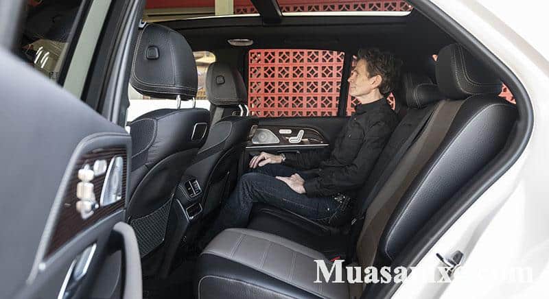 Hàng ghế thứ 2 Mercedes GLE 450 2020