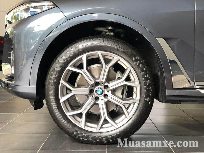 Mâm xe hình chữ Y trên BMW X7 2019