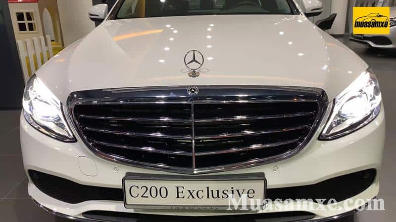 Mặt trước Mercedes C200 Exclusive 2019