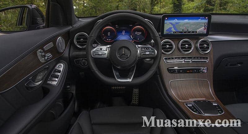 Vô lăng Mercedes GLC 300 2020