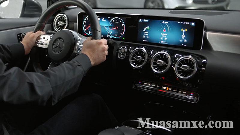Mercedes MBUX 2019