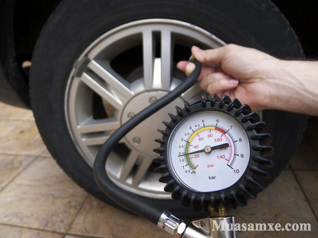 Kiểm tra áp suất lốp thường xuyên